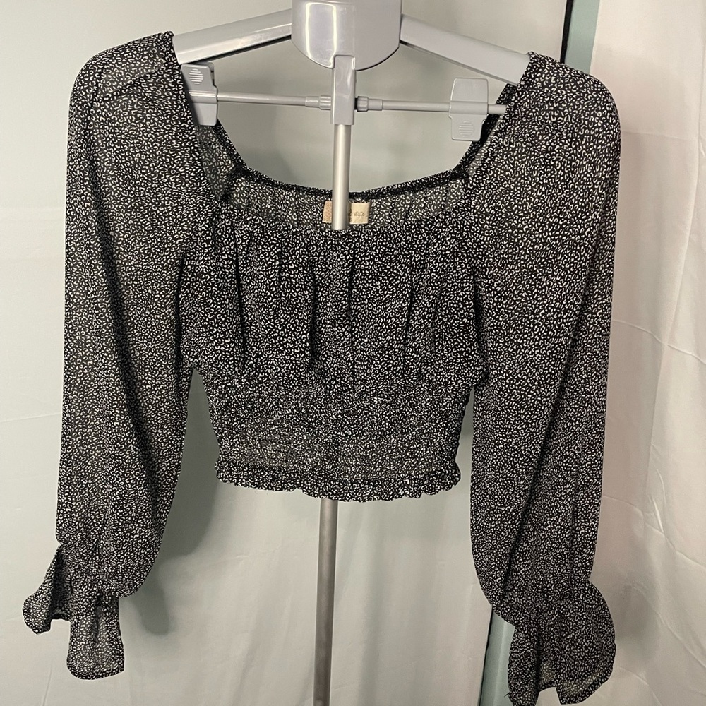 Altar’d State Black‎ Floral Women's Top size small